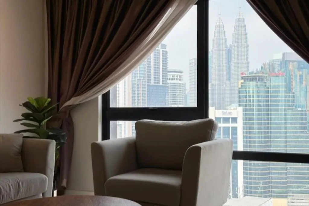 Stunning Klcc House View - Parking & Wi-Fi - 5 Pax Apartment Kuala Lumpur