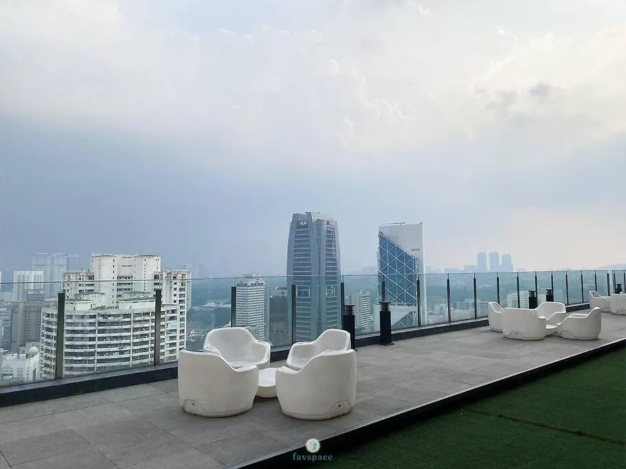 Stunning Klcc House View - Parking & Wi-Fi - 5 Pax Apartment Kuala Lumpur